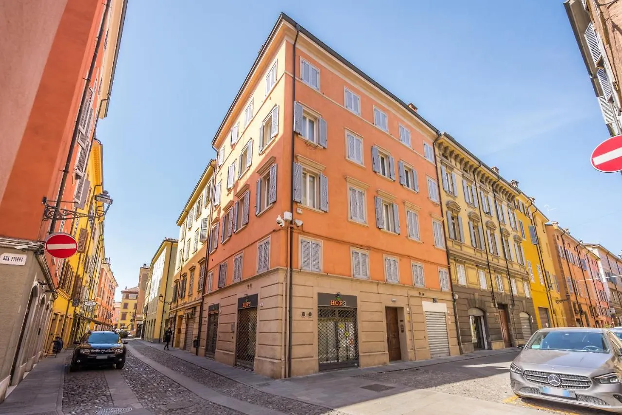 Emilia Suite Urban Modena